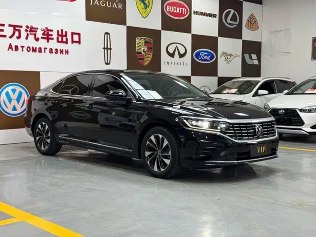 Volkswagen Passat — Фото автомобиля 3