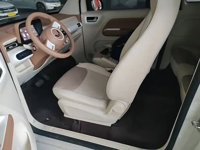Wuling Hongguang Mini EV — Фото автомобиля 14