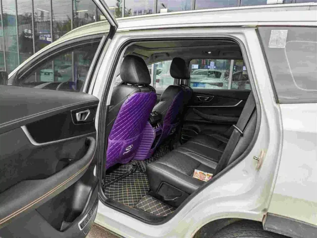 Chery Tiggo 8 — Фото автомобиля 6