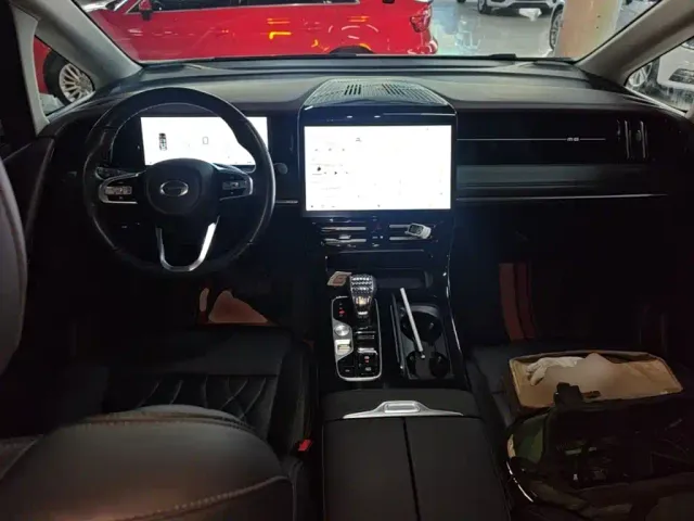 GAC Trumpchi M8 — Фото автомобиля 9