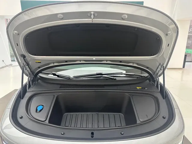 Li Auto i6 — Фото автомобиля 5
