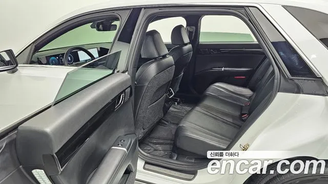 Hyundai Grandeur Grandeur (GN7) 3.5 LPG 2WD (Такси) — Фото автомобиля 30