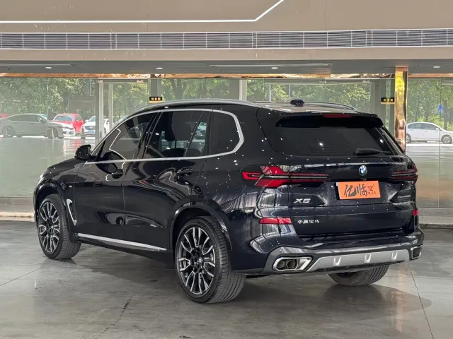 BMW X5 — Фото автомобиля 13