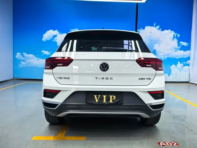 Volkswagen T-Roc — Фото автомобиля 5
