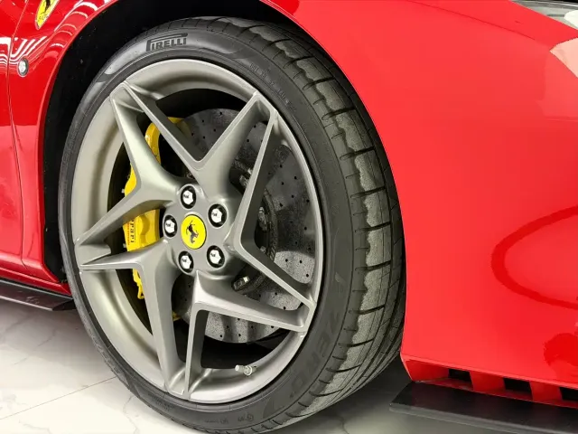 Ferrari F8 — Фото автомобиля 6