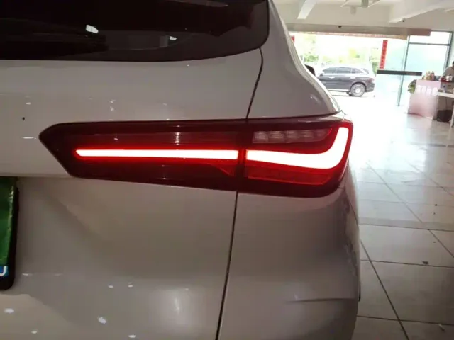 Changan Oushang X5 — Фото автомобиля 7