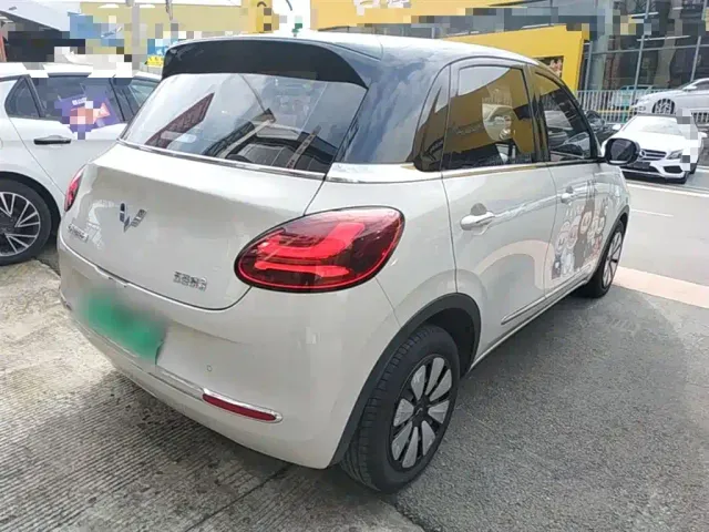 Wuling Bingo — Фото автомобиля 6