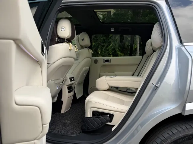 Li Auto L7 — Фото автомобиля 6