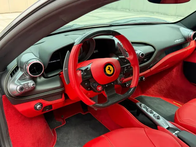 Ferrari F8 — Фото автомобиля 7
