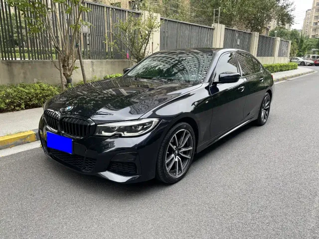 Фотография автомобиля — BMW 3 Series