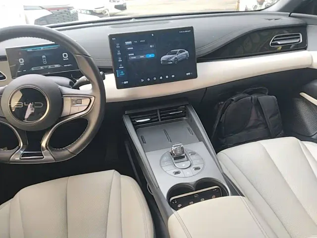 BYD Seal 06 — Фото автомобиля 12