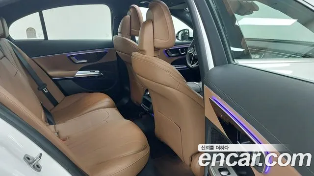 Mercedes-Benz E-Class W214 — Фото автомобиля 10