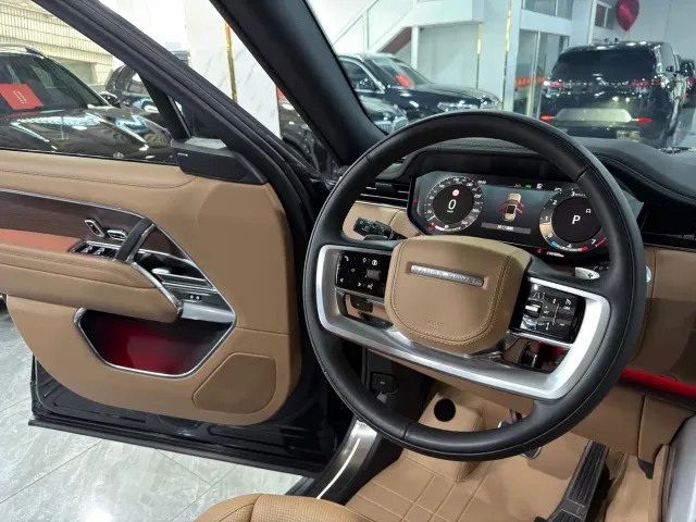 Land Rover Range Rover — Фото автомобиля 14