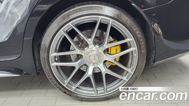 Mercedes-Benz AMG GT 4 двери 43 4MATIC+ Dynamic — Фото автомобиля 19