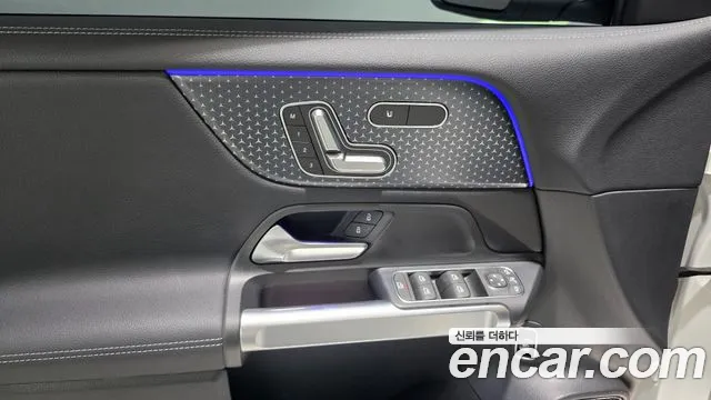 Mercedes-Benz EQB X243 — Фото автомобиля 20