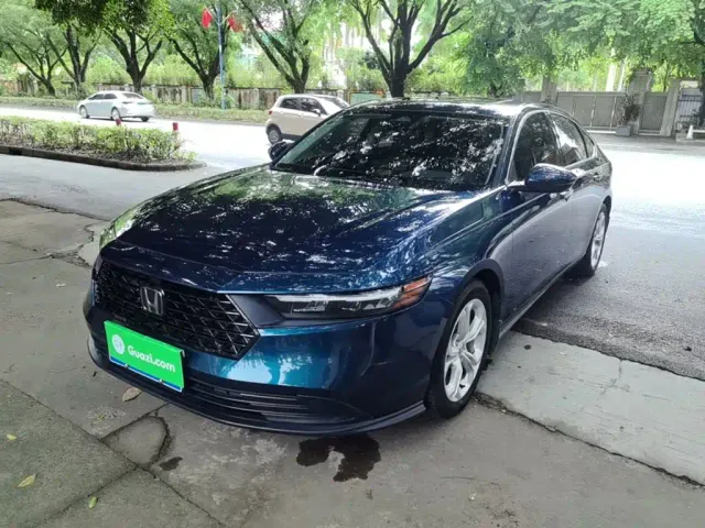 Фотография автомобиля — Honda Accord