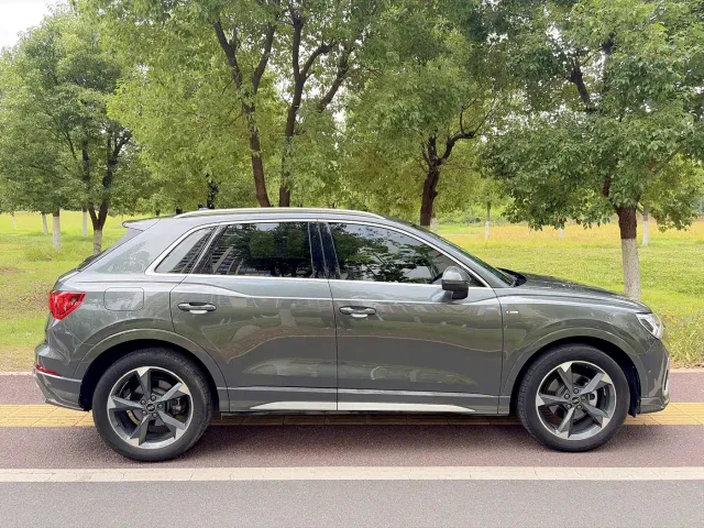 Audi Q3 — Фото автомобиля 5