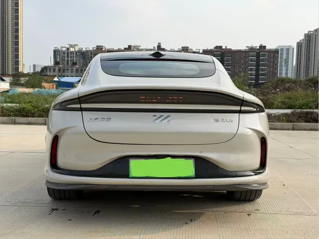 IM Motors L6 — Фото автомобиля 8
