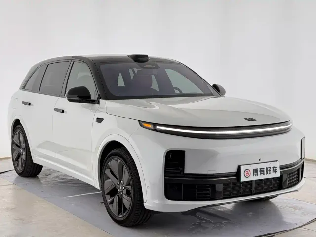 Li Auto L7 — Фото автомобиля 3