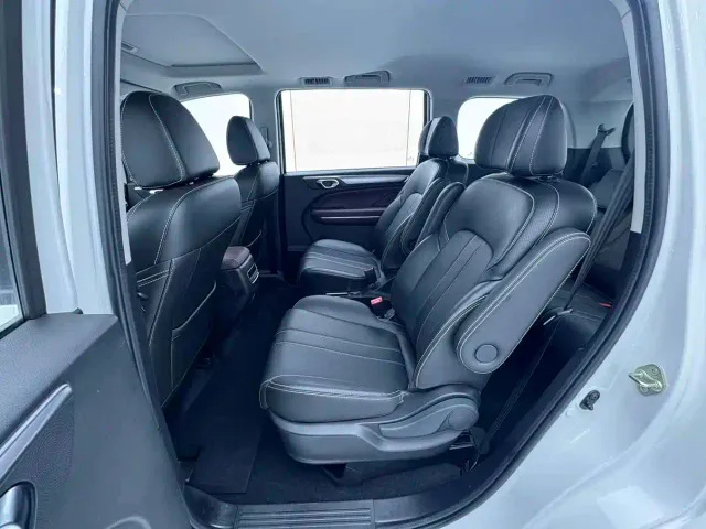 GAC Trumpchi M6 — Фото автомобиля 7