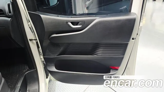 Hyundai Staria — Фото автомобиля 14