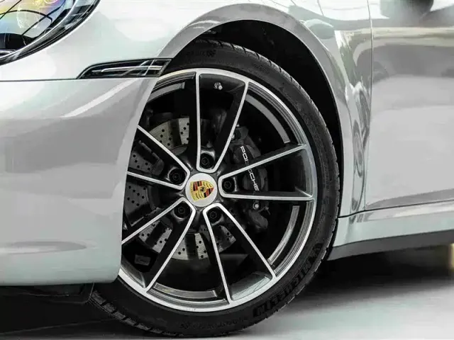 Porsche 911 — Фото автомобиля 7
