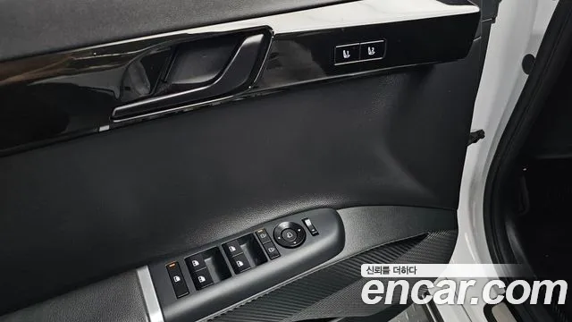 Hyundai Grandeur GN7 — Фото автомобиля 23