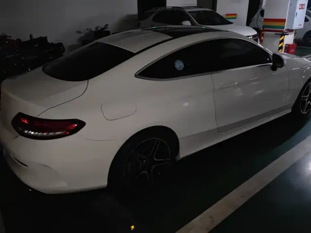 Mercedes-Benz C-Class — Фото автомобиля 3