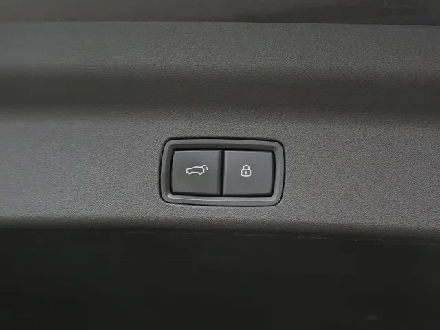 Li Auto L8 — Фото автомобиля 9