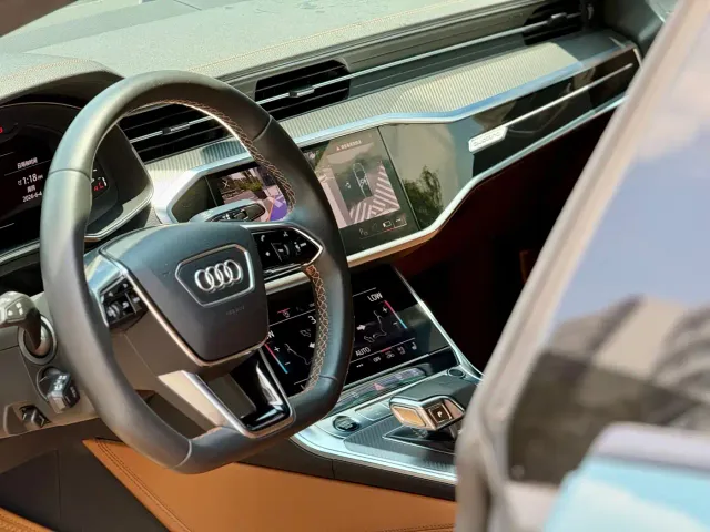 Audi A7L — Фото автомобиля 6