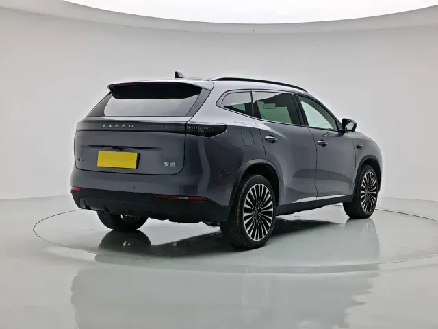 Exeed Starway E05 — Фото автомобиля 5
