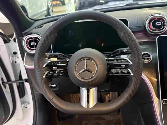 Mercedes-Benz C-Class — Фото автомобиля 4