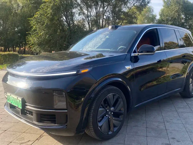 Фотография автомобиля — Li Auto L9