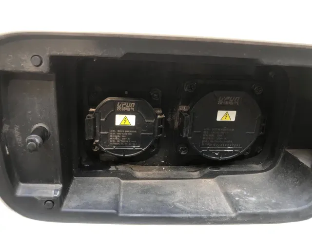 Ruichi New Energy EC75 — Фото автомобиля 17