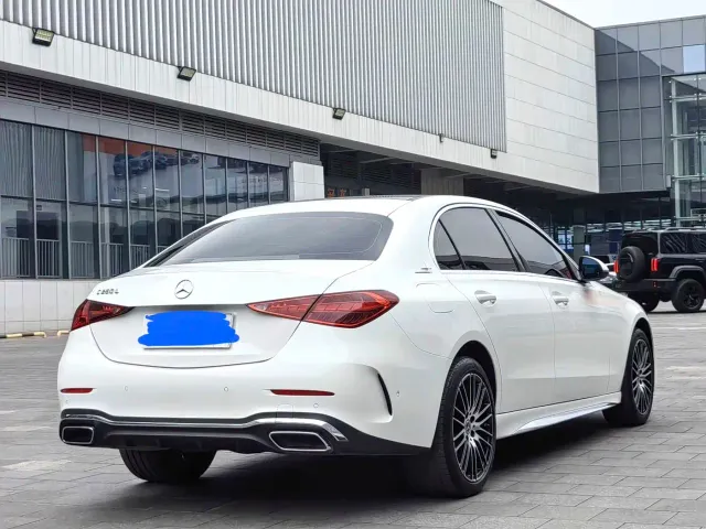 Mercedes-Benz C-Class — Фото автомобиля 2