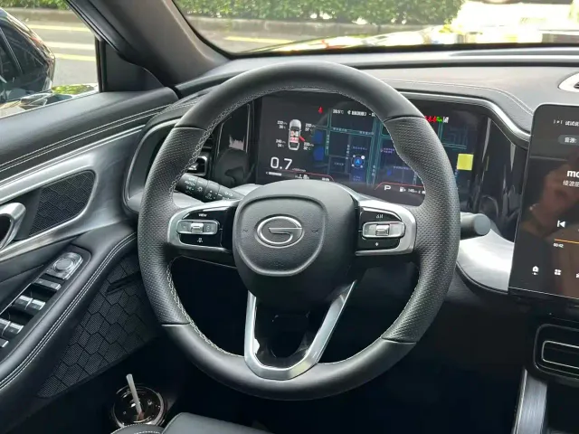 GAC Trumpchi GS8 — Фото автомобиля 18