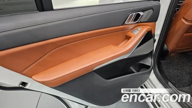 BMW X7 — Фото автомобиля 25