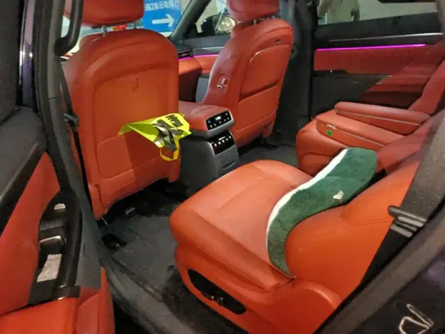 Dongfeng eπ 008 — Фото автомобиля 11
