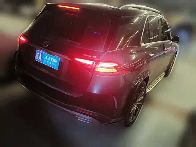 Mercedes-Benz GLE-Class — Фото автомобиля 2