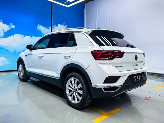 Volkswagen T-Roc — Фото автомобиля 6