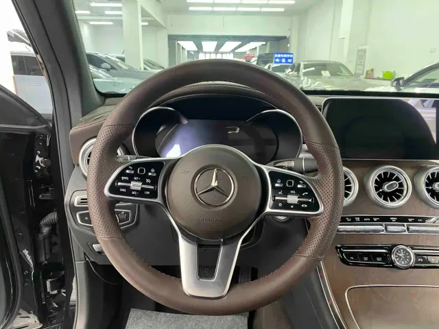 Mercedes-Benz Mercedes-Benz GLC 2022 GLC 300 L 4MATIC Dynamic Collector's Edition — Фото автомобиля 12