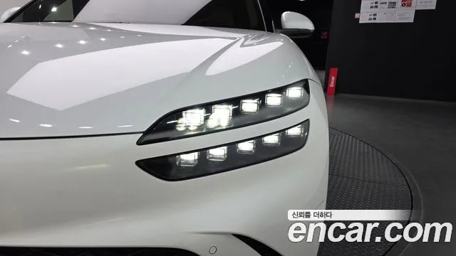 Genesis GV60 — Фото автомобиля 22