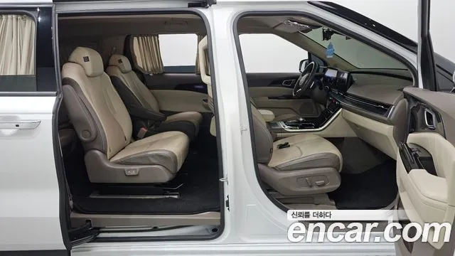 Kia Carnival 4th Gen — Фото автомобиля 25