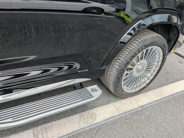 Mercedes-Benz GLS-Class — Фото автомобиля 21