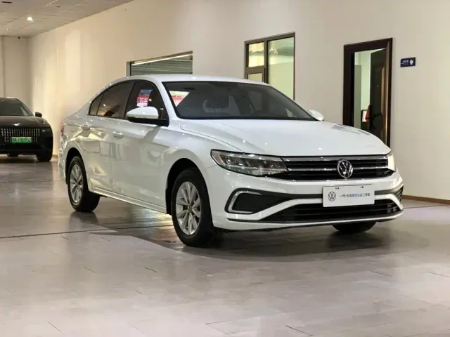 Volkswagen Bora — Фото автомобиля 3
