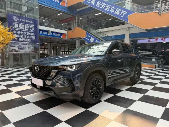 Фотография автомобиля — Mazda CX-50 Xingye
