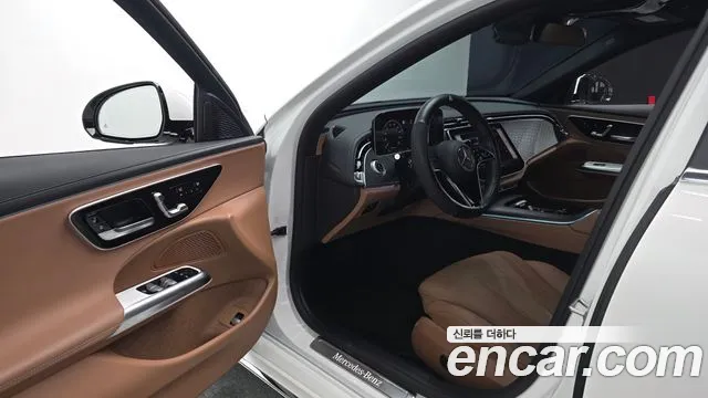 Mercedes-Benz E-Class — Фото автомобиля 10
