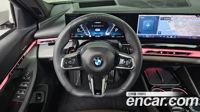 BMW 5 Series G60 — Фото автомобиля 19