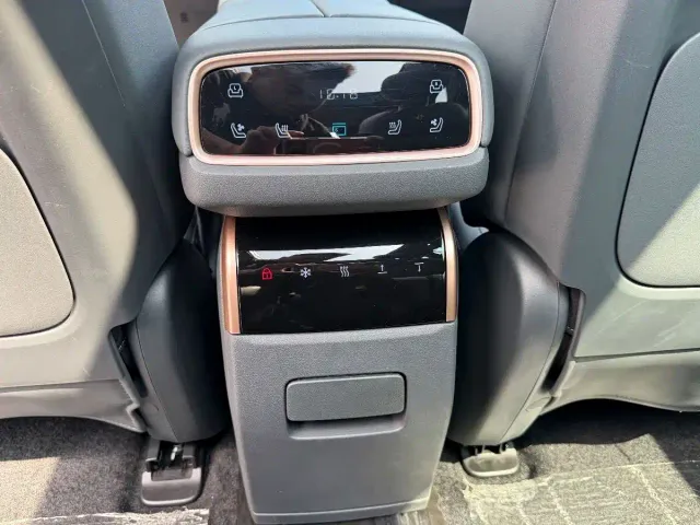 Dongfeng eπ 008 — Фото автомобиля 14