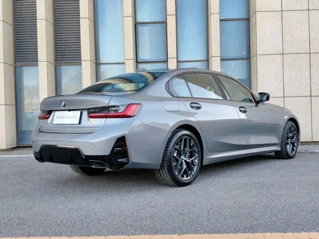 BMW 3 Series — Фото автомобиля 5